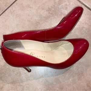 Ivanka Trump Classy Red patent heels 👠👠